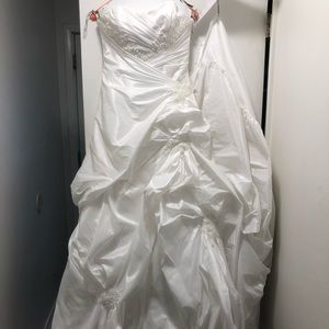 Maggie Sottero Couture Wedding Dress